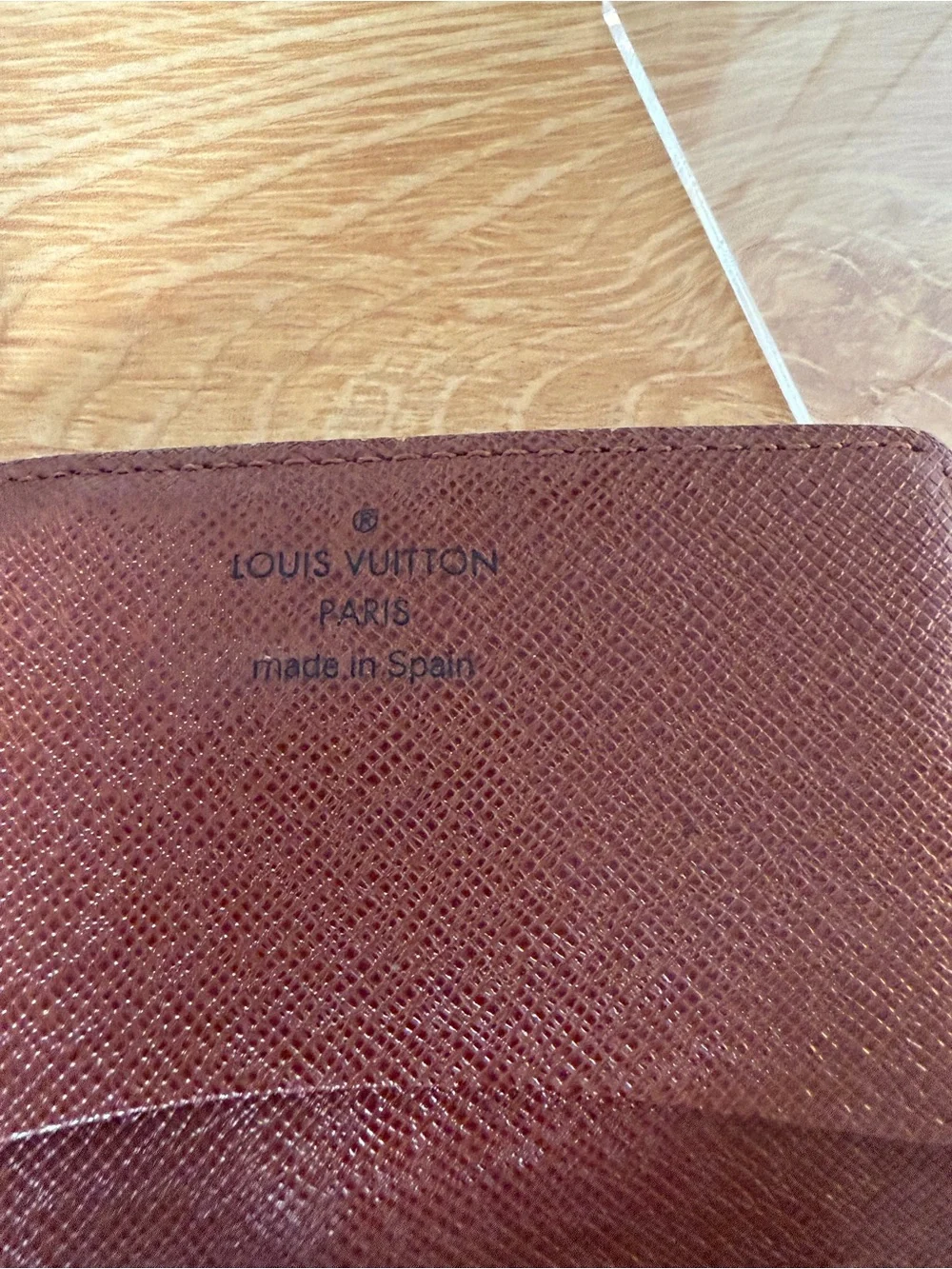 Louis Vuitton Bifold Leather Cardholder/Wallet *Rare Item* - Picture 7 of 12